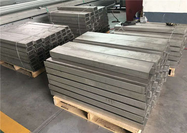 Profil Baja Rolled Struktural Panas, 304 316L Acar Peledakan Permukaan Stainless Steel Bar