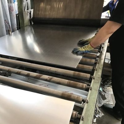 Lembaran Baja Tahan Karat ASTM A240 Grade 304L/304H/409 904L/316L/316ti Finishing Permukaan 2B Layanan Pembengkokan / Pemotongan / Pengelasan