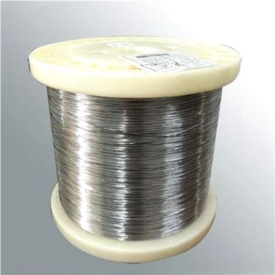 Batang Baja Tahan Karat 347H dengan Kandungan Nikel 8-12% dan Kekerasan HRB 90 untuk Aplikasi Industri